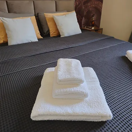 Arta Lux - Galerija Na Vodi - Waterfront Apartamento *