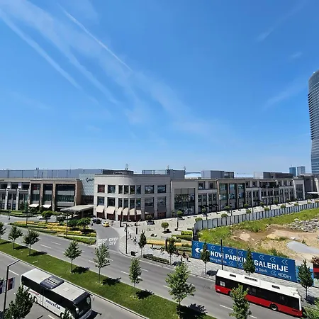 Arta Lux - Galerija Na Vodi - Waterfront Apartment Belgrade
